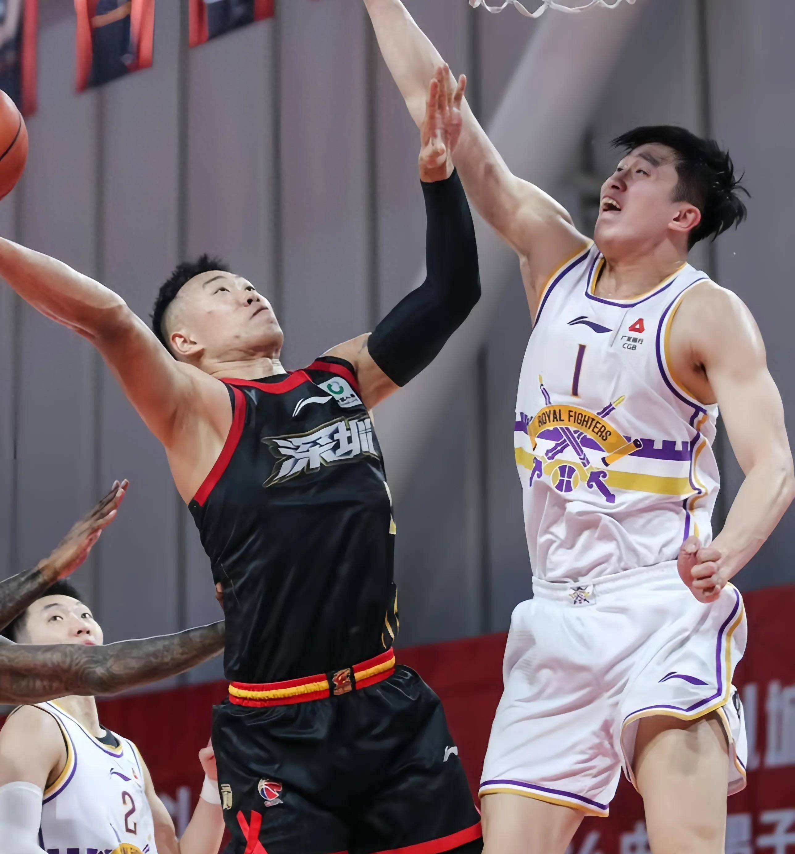 旺财28-包含清晨上海海港备战CBA常规赛；篮板制胜细节曝光；管理层满意；年轻球员得到机会的词条